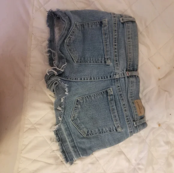 Jean short - Picture 3 of 3